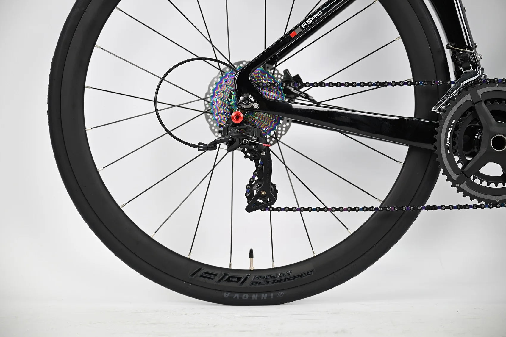 R5pro Carbon Fiber Road Bike 22/24 Speed Racing with Hydraulic Disc Brakes Available in 7 Sizes - 43.5/46/48/50/52/54/56