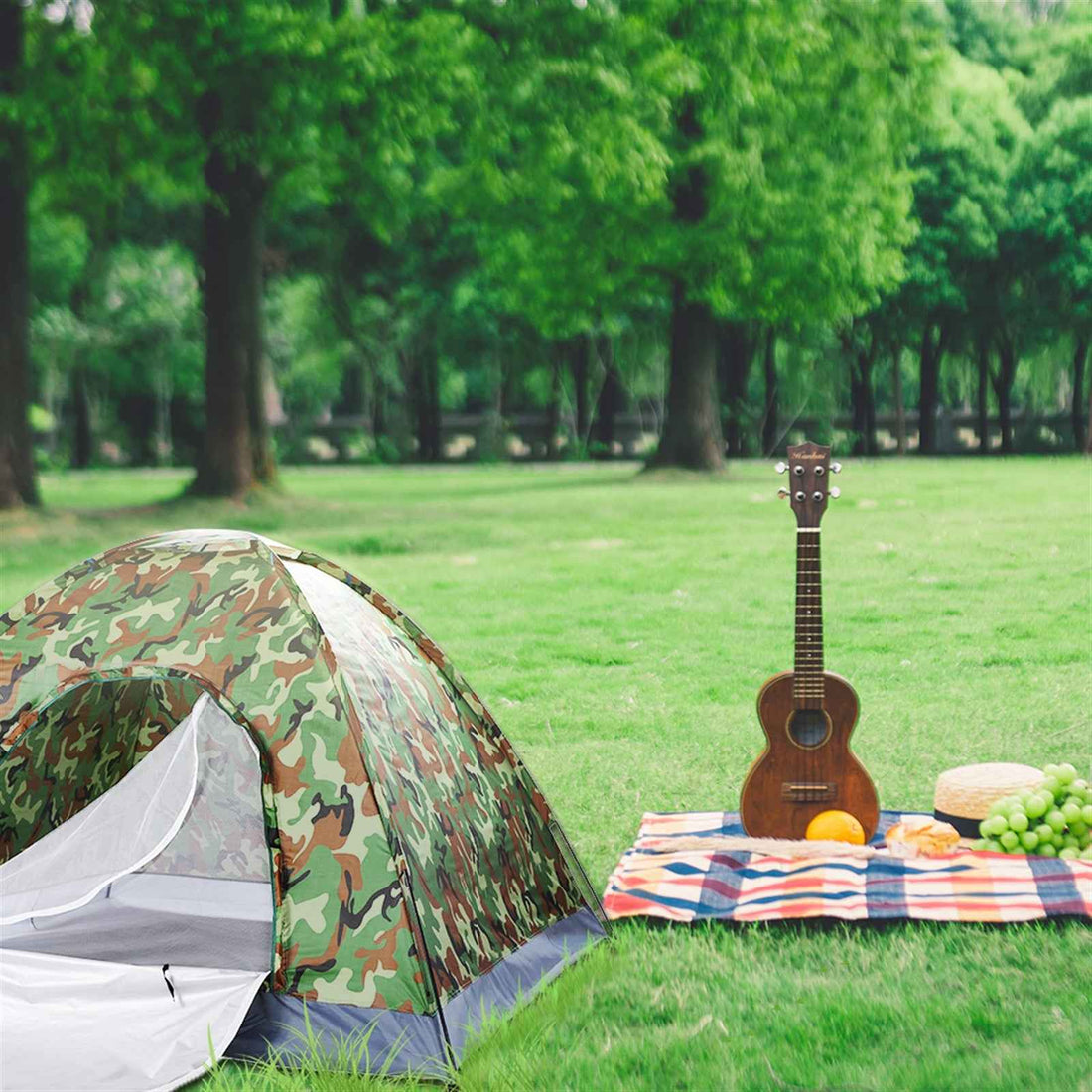 3-4 People Camouflage Portable Camping Tent With Silver Tape And Fiberglass Pole