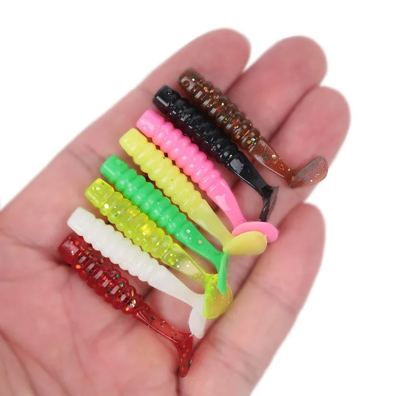 1 OUTKIT 10Pcs/lot Wobblers Mini Fishing Soft Lures Rubber Soft Baits 4cm/5cm Soft Worm Artificial Baits Bass Silicone Fish