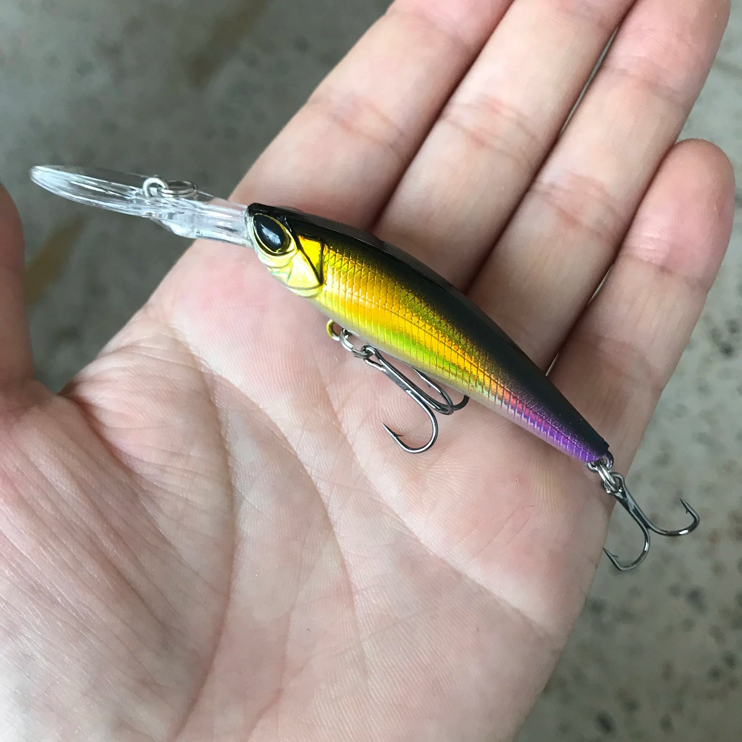 1Pcs Floating Minnow Fishing Lure Wobblers 9cm 5.8g Artificial plastic Hard Bait Crankbait Bass Pike Jerkbait Fishing Tackle