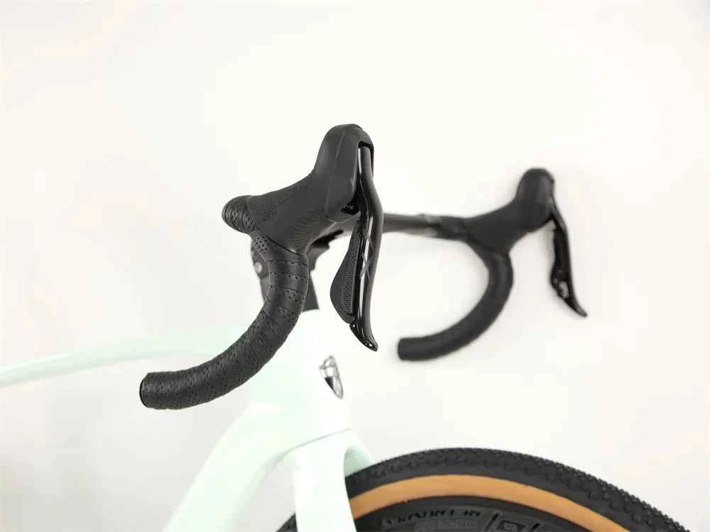 TWITTER Gravel Bike V1 – Wireless Electronic Groupset, Carbon Fiber Frame, Hydraulic Disc Brake