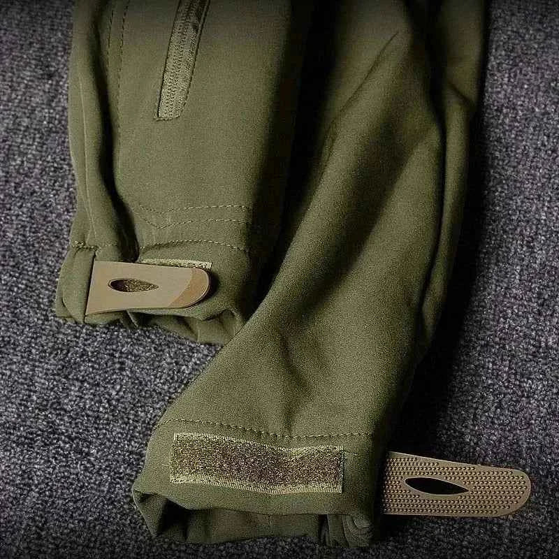 AUKUPKEE Shark Skin Soft Shell Tactical Suit – Fleece-Lined Windproof Jacket &amp; Pants Set