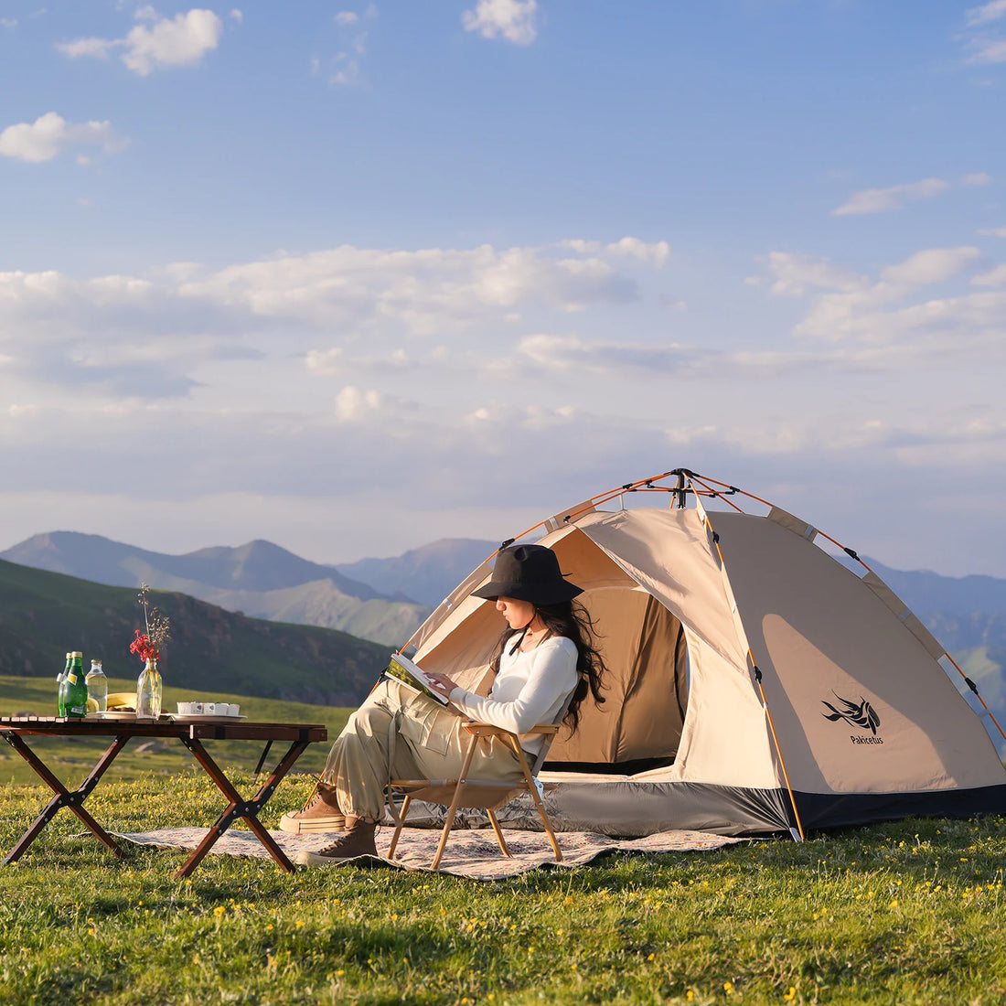 Instant Golden Pop-Up Tent – Portable 3-4 Person Sun &amp; Rain Shelter for Beach &amp; Camping