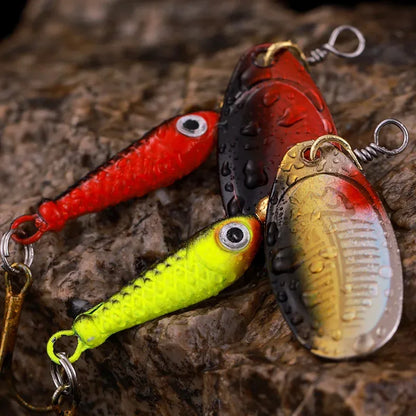 9g Rotating Fishing Bait Spoon Lure Metal Triple Hook Artificial Fish Wobbler Feeder for Enhanced Fishing Experience