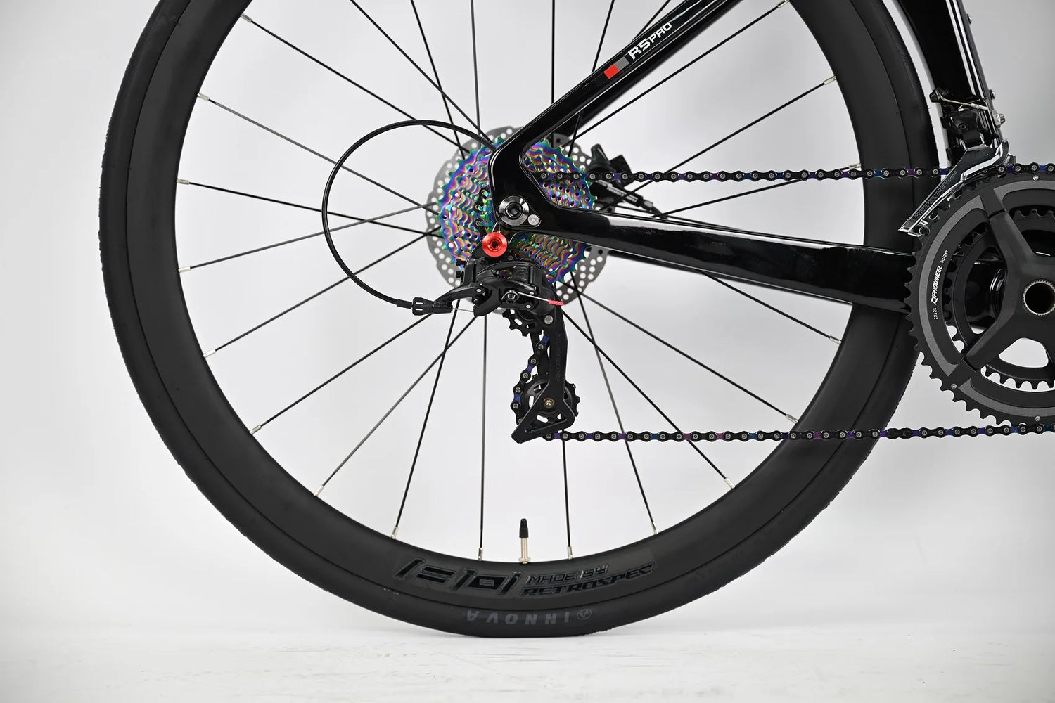 R5pro Carbon Fiber Road Bike 22/24 Speed Racing with Hydraulic Disc Brakes Available in 7 Sizes - 43.5/46/48/50/52/54/56