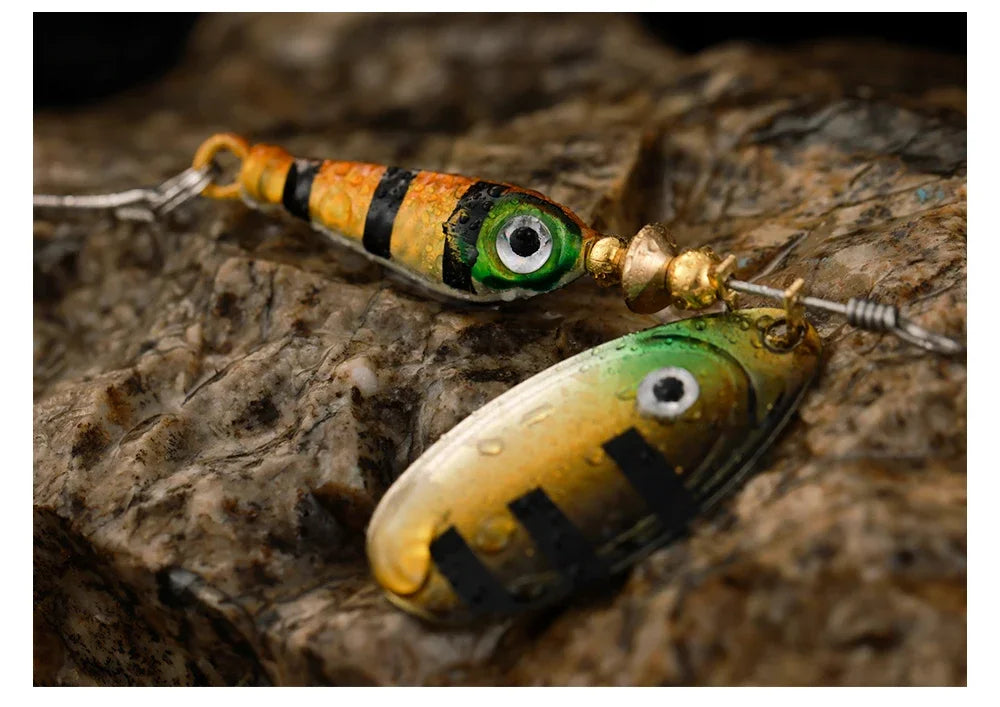 9g Rotating Fishing Bait Spoon Lure Metal Triple Hook Artificial Fish Wobbler Feeder for Enhanced Fishing Experience